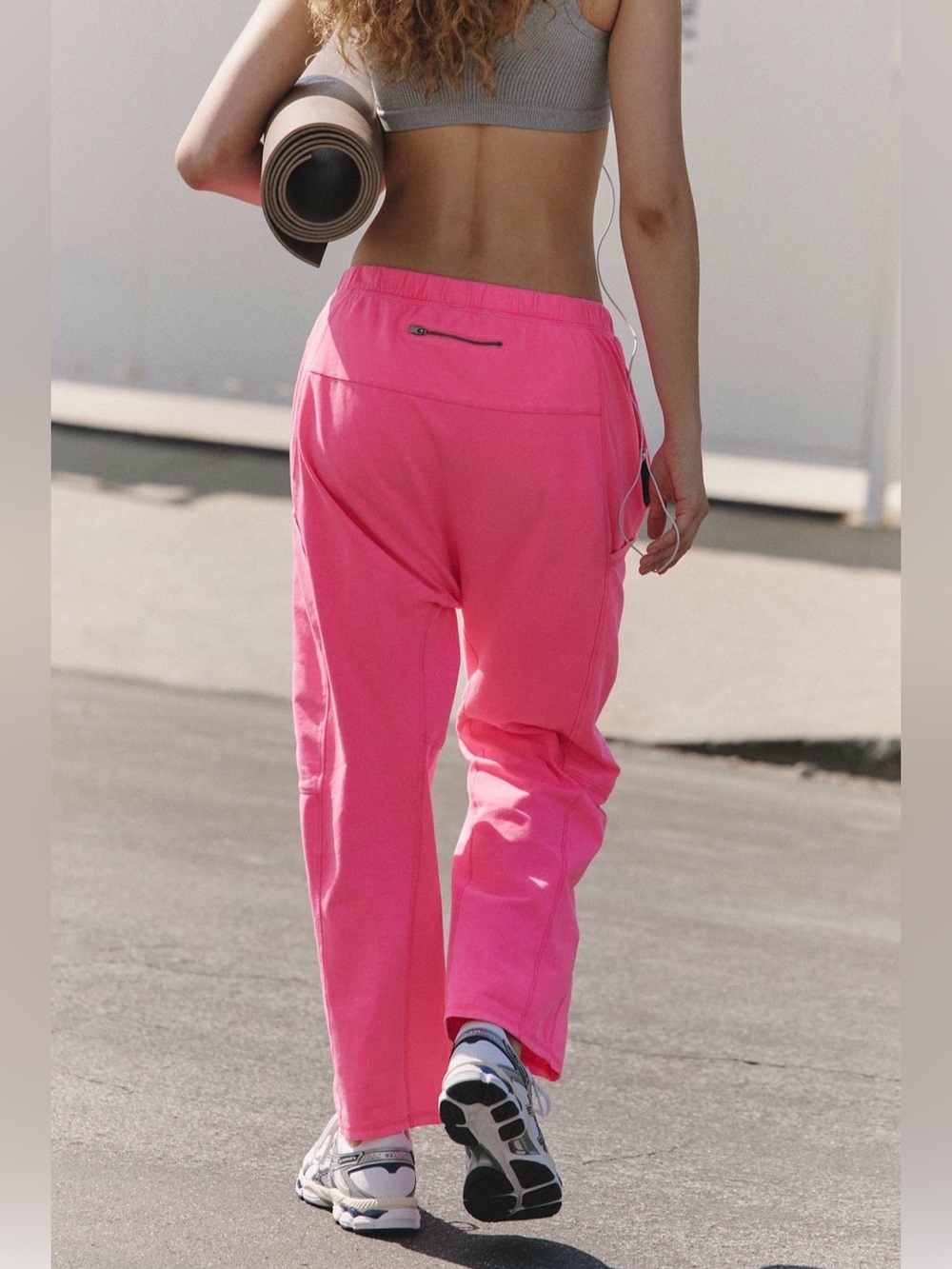 Free People Hot Shot Pants - Picture 2 of 8